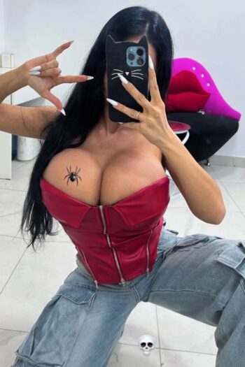 דנה פצצה לוהטת בת 25 אמיתית בתל אביב