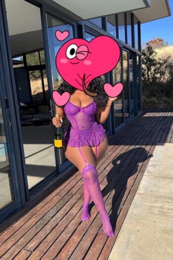 לואיז סקסית בחורה אפריקאית תיירת תל אביב