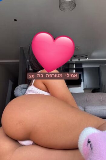 לטינית פצצה בת 19 בחולון